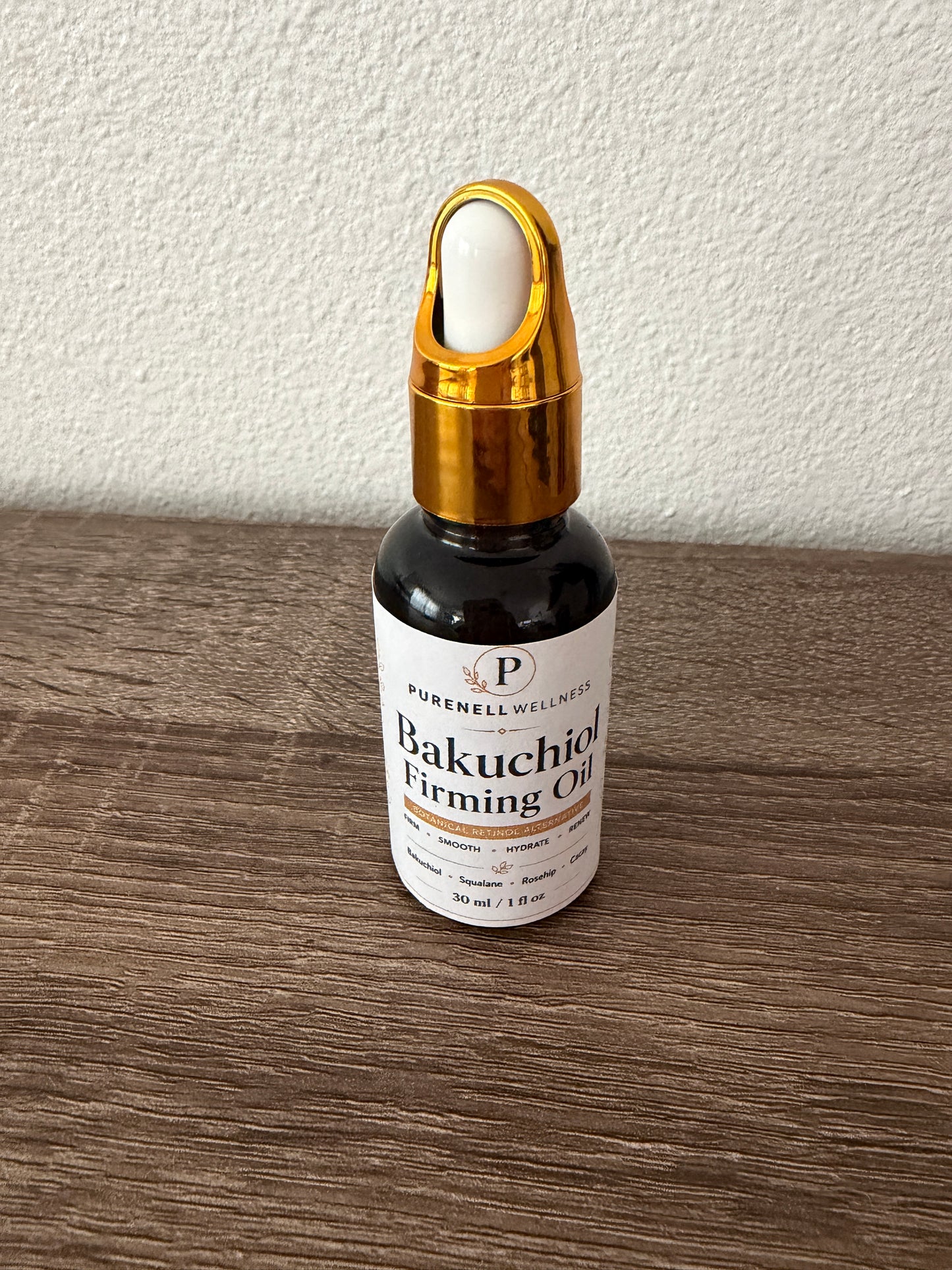 Retinol-Alternative Face oil with Bakuchiol •Iva